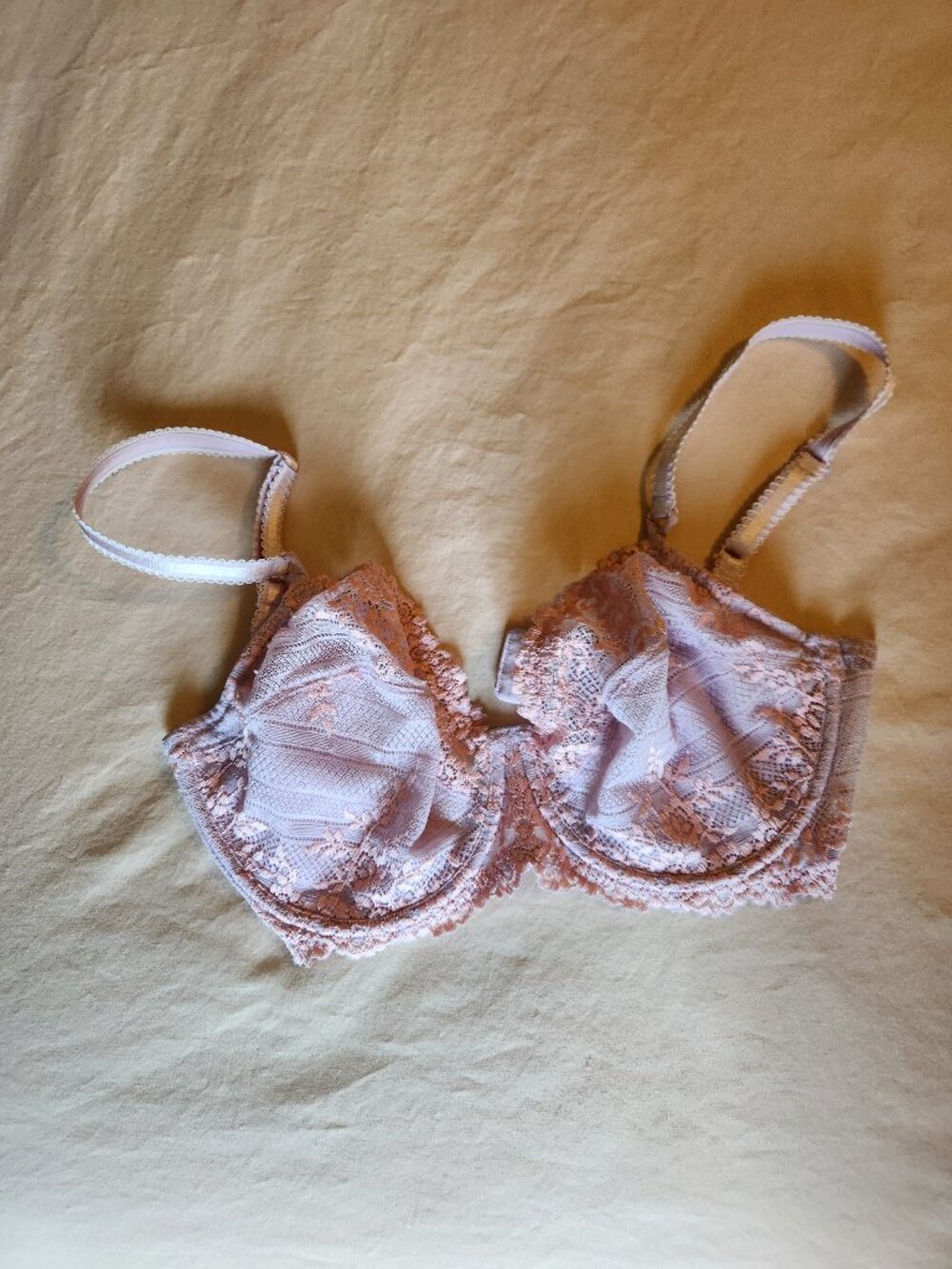 Wacoal Lace Embrace Lavendar Pink Bra Style 65191 Size 34DD